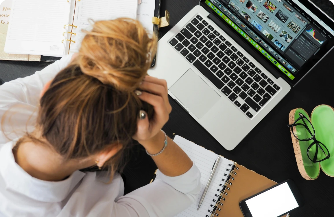 mujer estresada