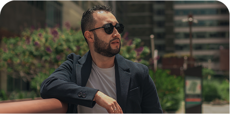 hombre con gafas Johan Vásquez Mental Training School